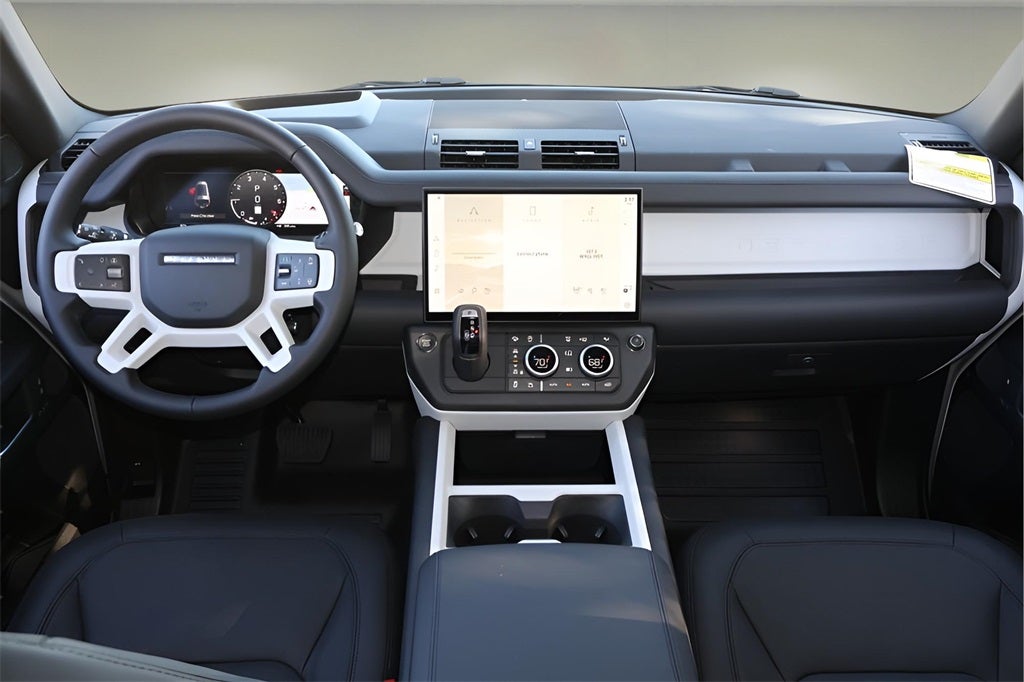 2026 Land Rover Defender 110 X-Dynamic SE