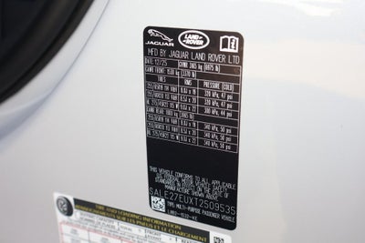 2026 Land Rover Defender 110 X-Dynamic SE