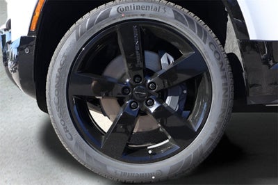 2026 Land Rover Defender 110 X-Dynamic SE