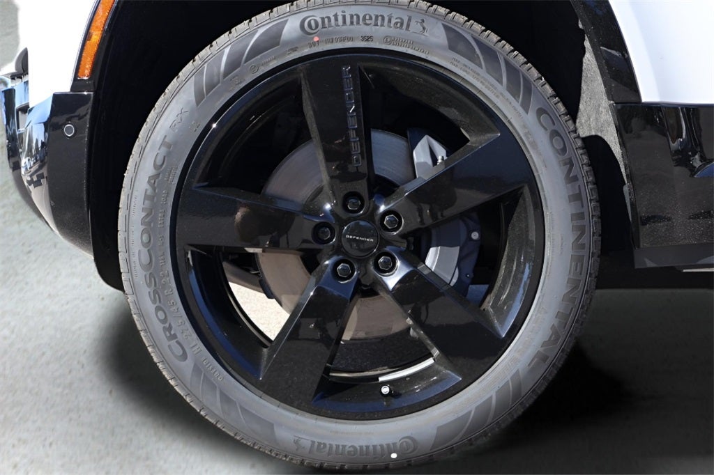 2026 Land Rover Defender 110 X-Dynamic SE