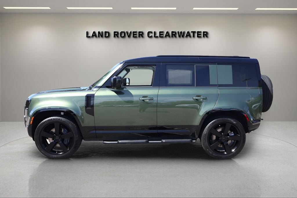 2026 Land Rover Defender 110 X-Dynamic SE