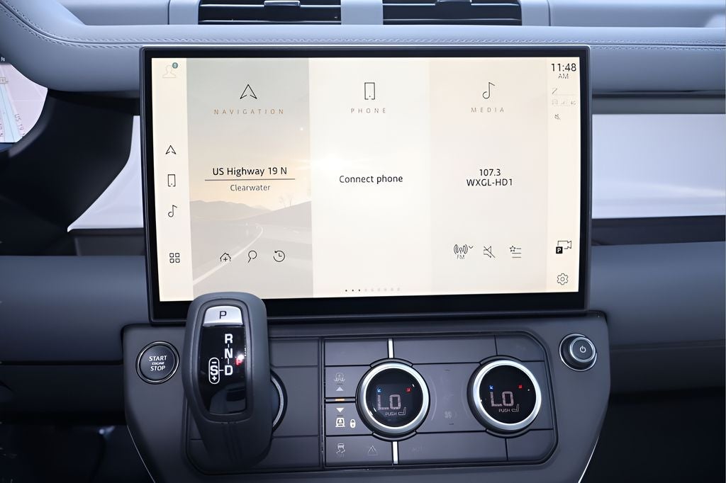 2026 Land Rover Defender 110 X-Dynamic SE