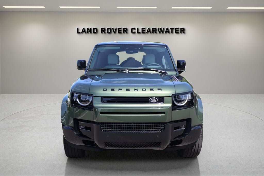 2026 Land Rover Defender 110 X-Dynamic SE