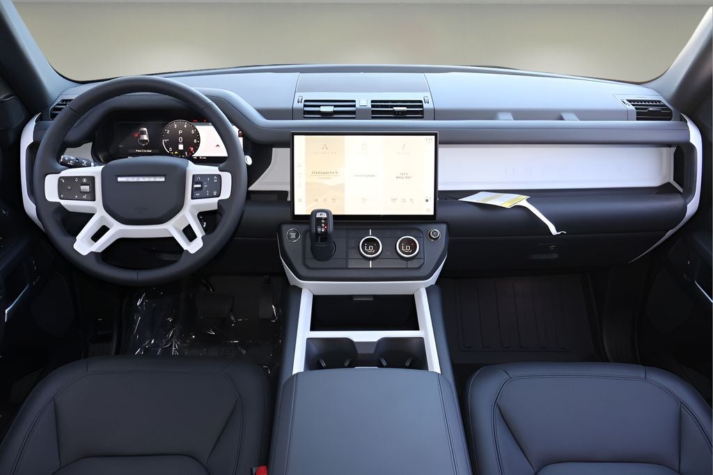 2026 Land Rover Defender 110 X-Dynamic SE