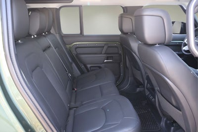2026 Land Rover Defender 110 X-Dynamic SE