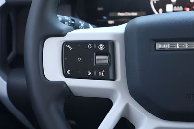 2026 Land Rover Defender 110 X-Dynamic SE
