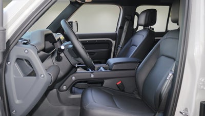 2026 Land Rover Defender 110 X-Dynamic SE