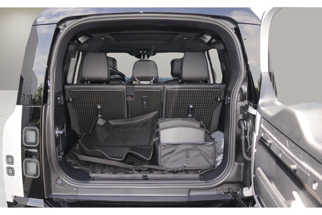 2026 Land Rover Defender 110 X-Dynamic SE