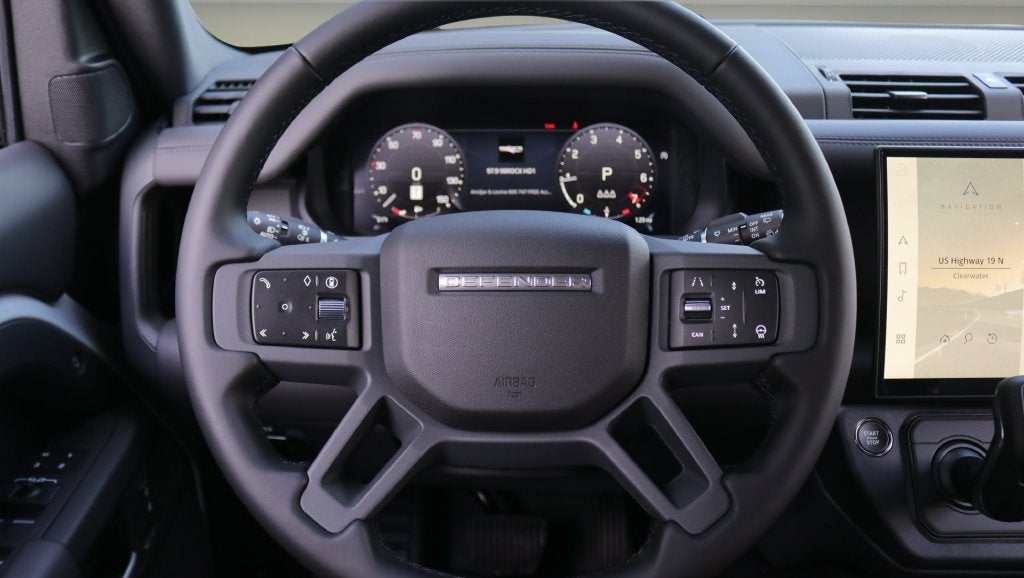 2026 Land Rover Defender 110 X-Dynamic SE