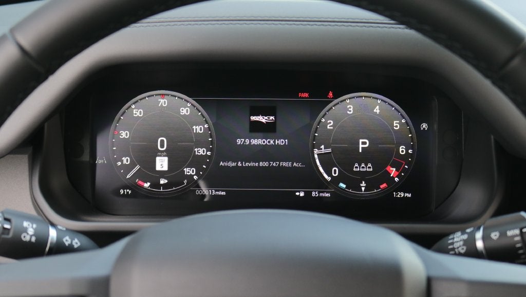 2026 Land Rover Defender 110 X-Dynamic SE