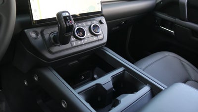 2026 Land Rover Defender 110 X-Dynamic SE