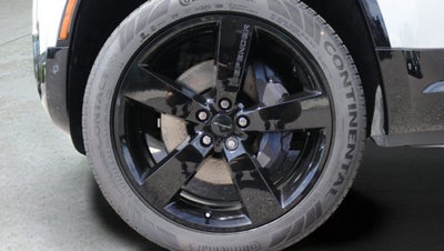 2026 Land Rover Defender 110 X-Dynamic SE