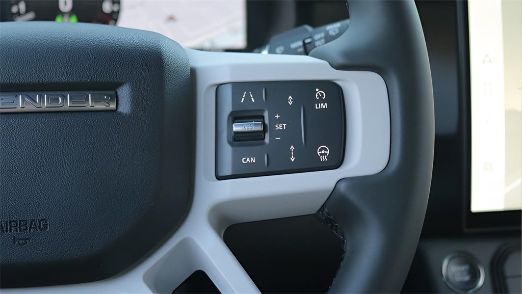 2026 Land Rover Defender 110 X-Dynamic SE