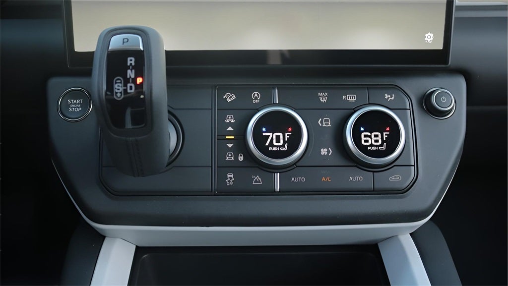 2026 Land Rover Defender 110 X-Dynamic SE