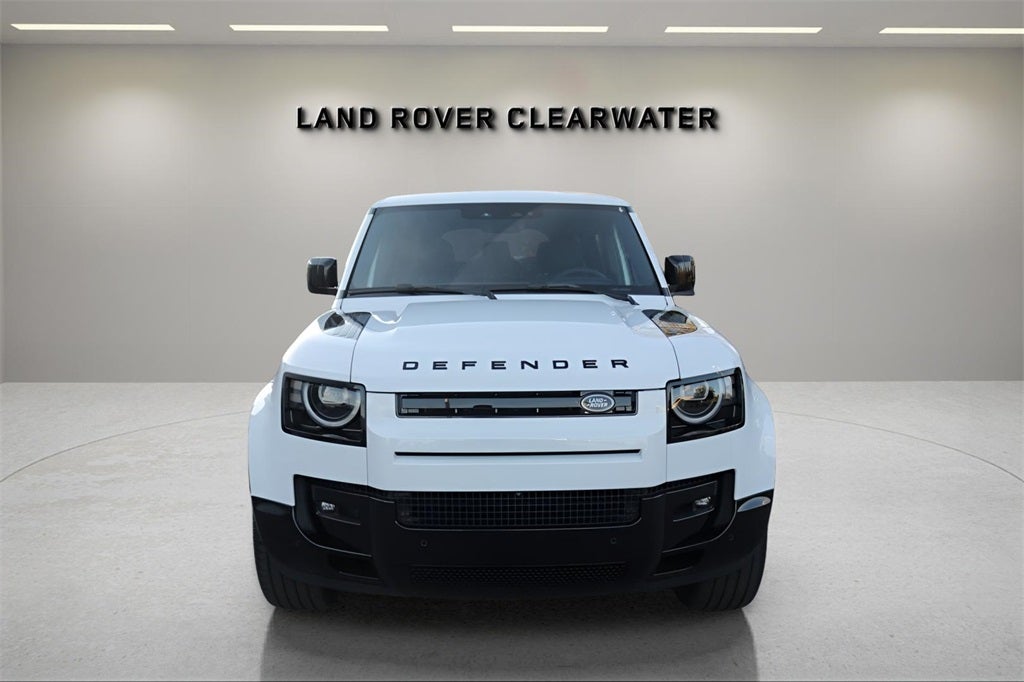 2026 Land Rover Defender 110 X-Dynamic SE