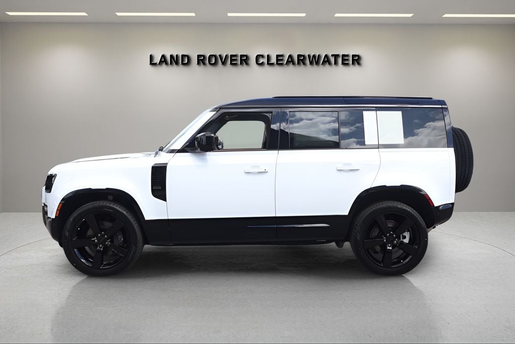 2026 Land Rover Defender 110 X-Dynamic SE