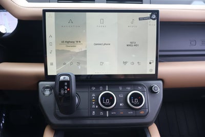 2026 Land Rover Defender 110 X-Dynamic SE