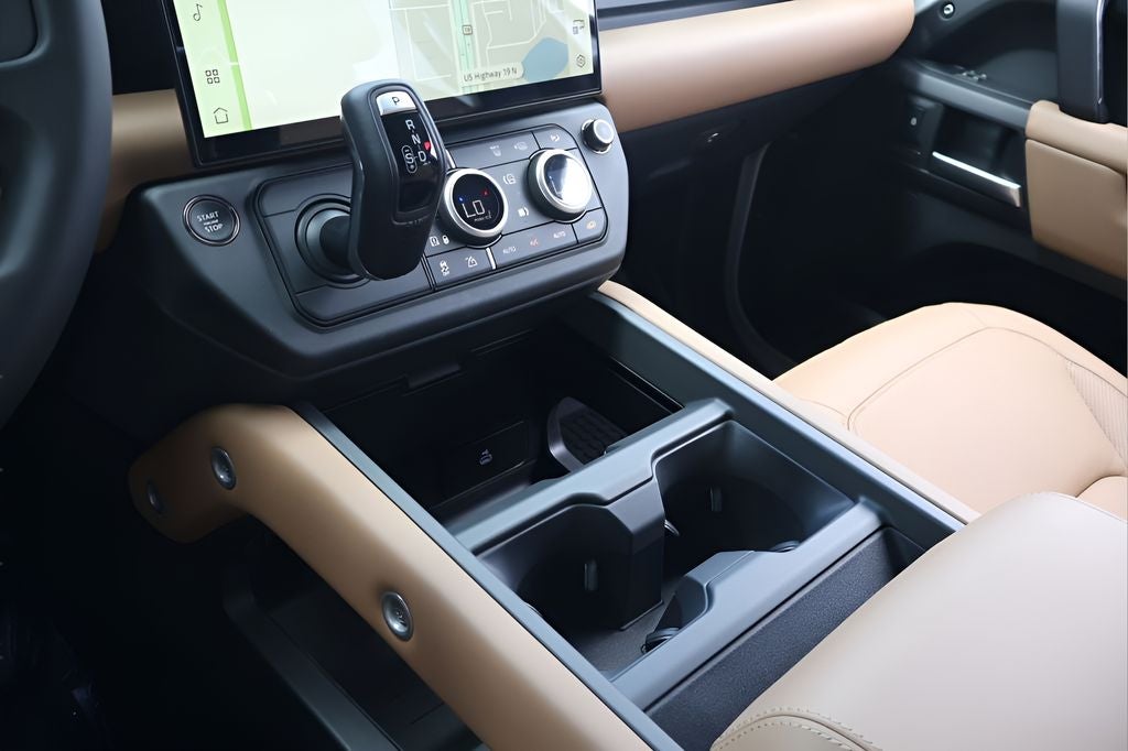 2026 Land Rover Defender 110 X-Dynamic SE