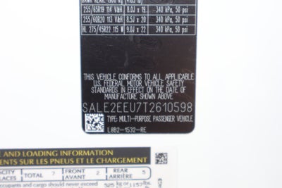 2026 Land Rover Defender 110 X-Dynamic SE