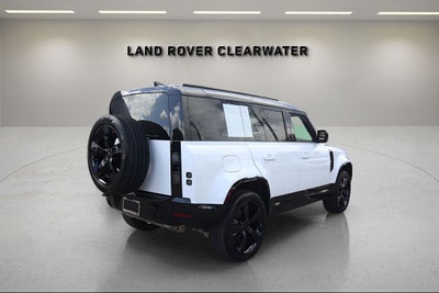 2026 Land Rover Defender 110 X-Dynamic SE