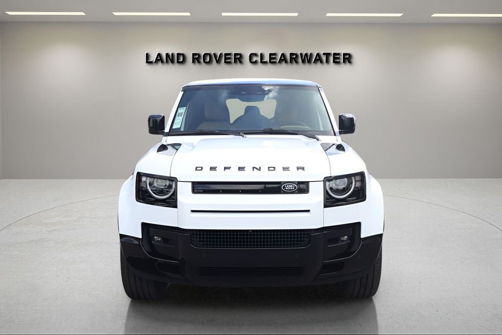 2026 Land Rover Defender 110 X-Dynamic SE