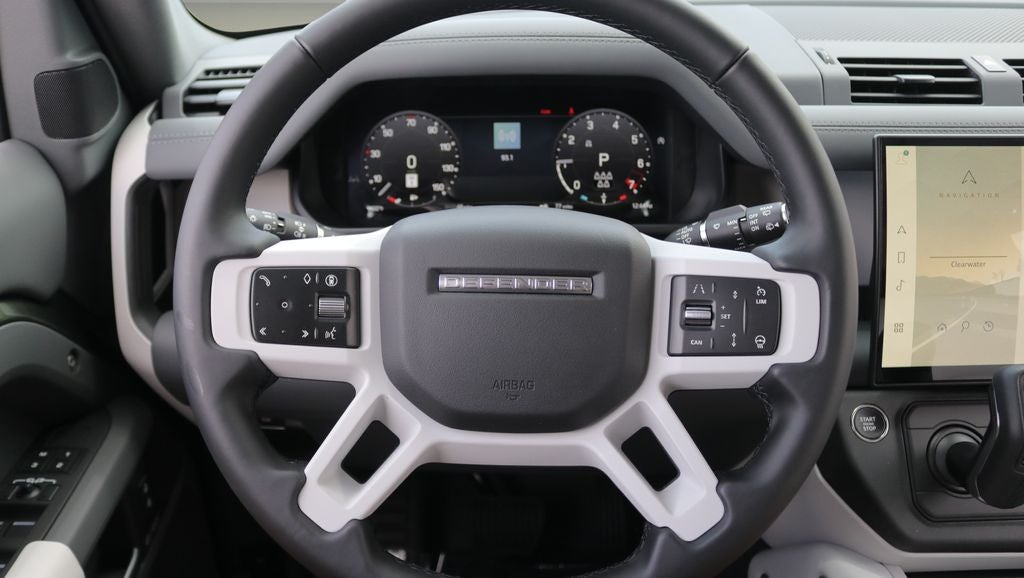 2026 Land Rover Defender 110 X-Dynamic SE