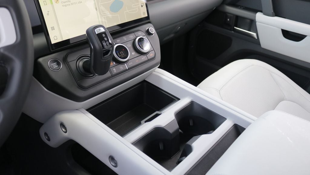 2026 Land Rover Defender 110 X-Dynamic SE