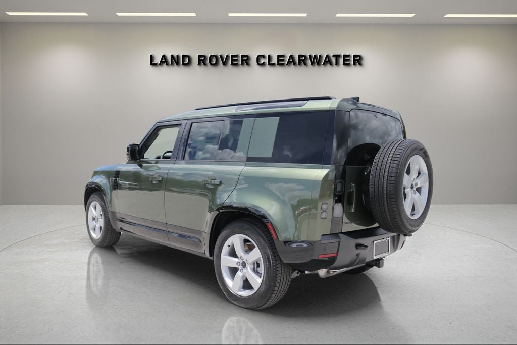 2026 Land Rover Defender 110 X-Dynamic SE