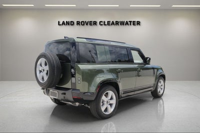 2026 Land Rover Defender 110 X-Dynamic SE