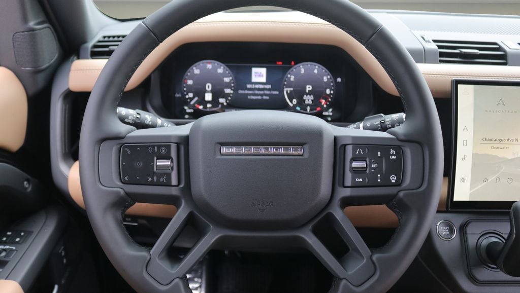 2026 Land Rover Defender 110 X-Dynamic SE