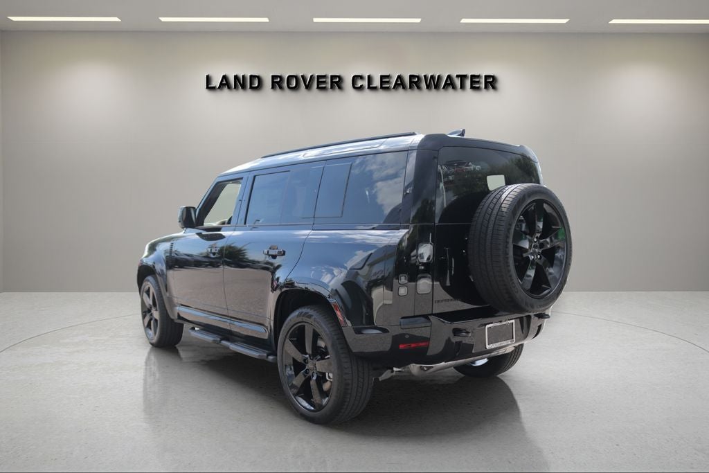 2026 Land Rover Defender 110 X-Dynamic SE