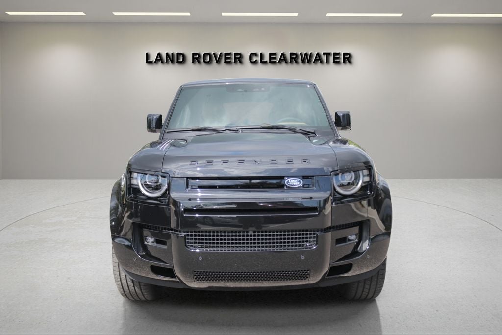 2026 Land Rover Defender 110 X-Dynamic SE