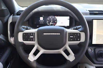 2026 Land Rover Defender 110 X-Dynamic SE