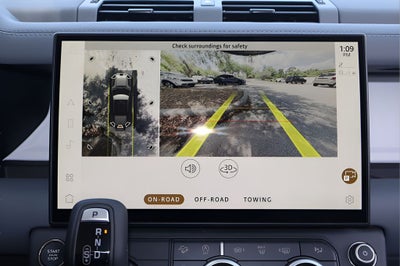2026 Land Rover Defender 110 X-Dynamic SE