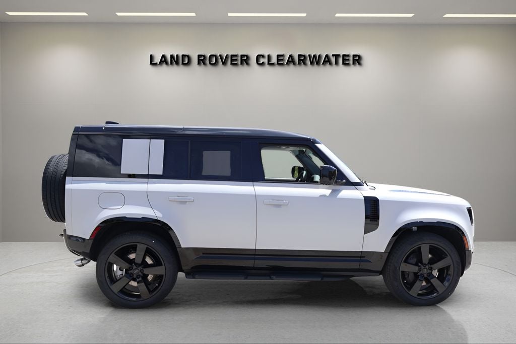 2026 Land Rover Defender 110 X-Dynamic SE