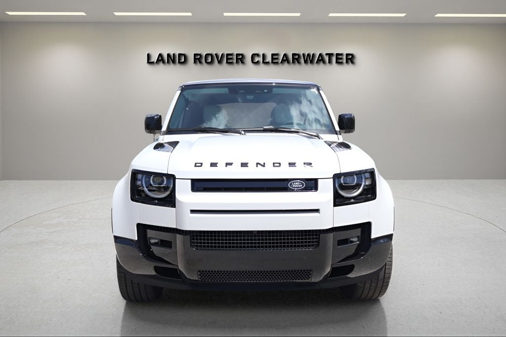 2026 Land Rover Defender 110 X-Dynamic SE