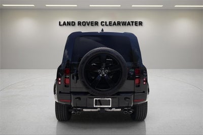 2025 Land Rover Defender 110 X-Dynamic SE