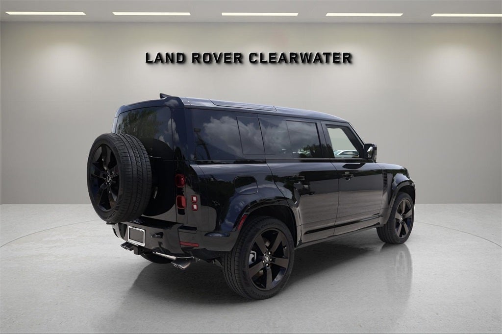 2025 Land Rover Defender 110 X-Dynamic SE