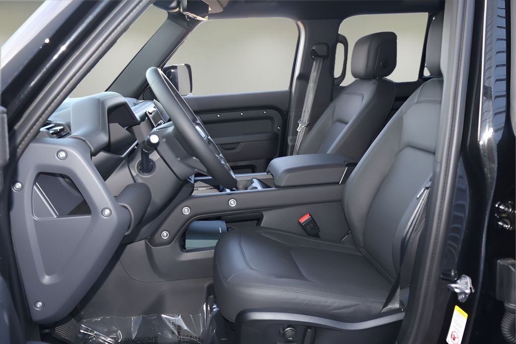 2026 Land Rover Defender 110 X-Dynamic SE