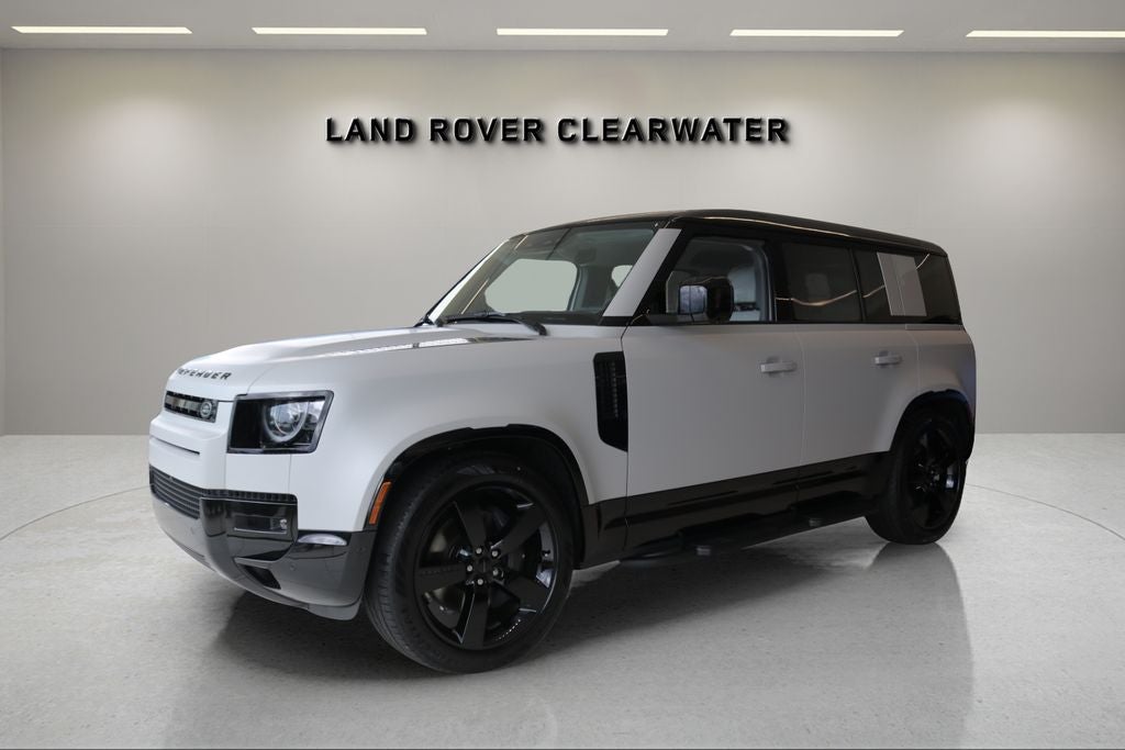 2026 Land Rover Defender 110 X-Dynamic SE