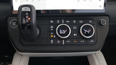 2026 Land Rover Defender 110 X-Dynamic SE