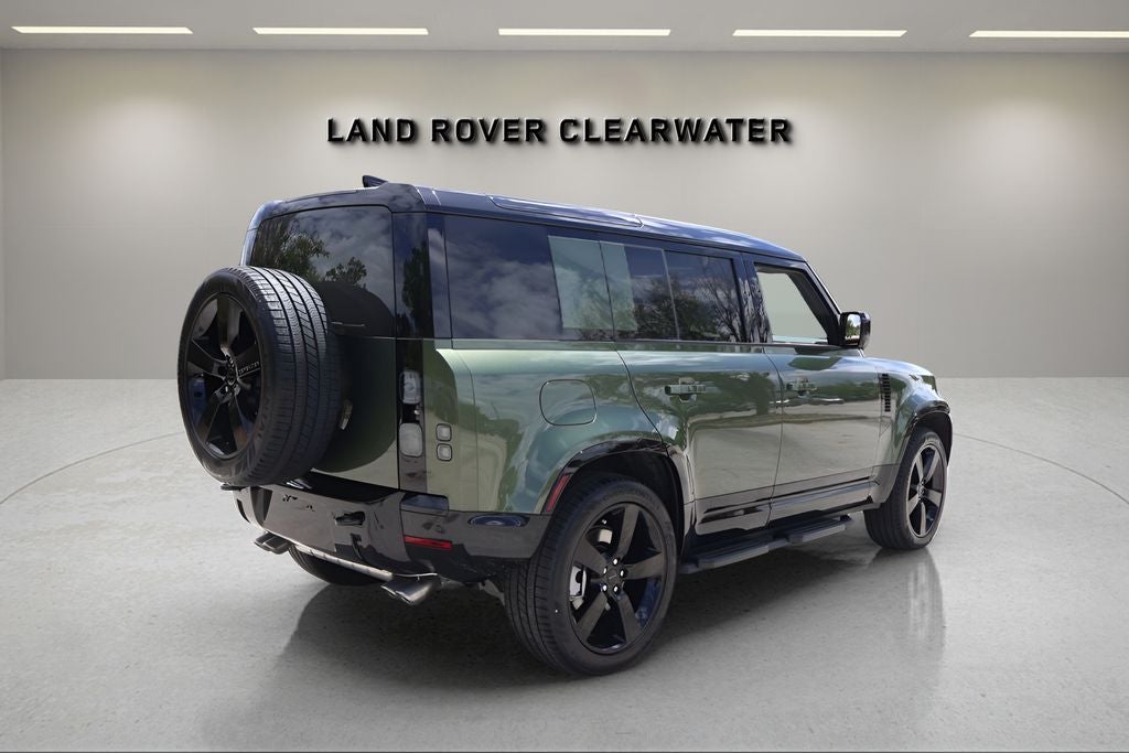 2026 Land Rover Defender 110 X-Dynamic SE