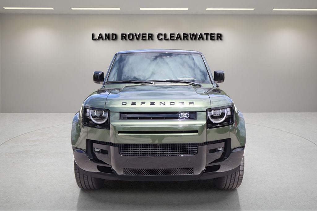 2026 Land Rover Defender 110 X-Dynamic SE