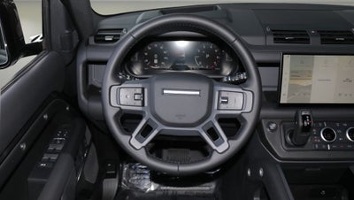 2025 Land Rover Defender 130 X-Dynamic SE