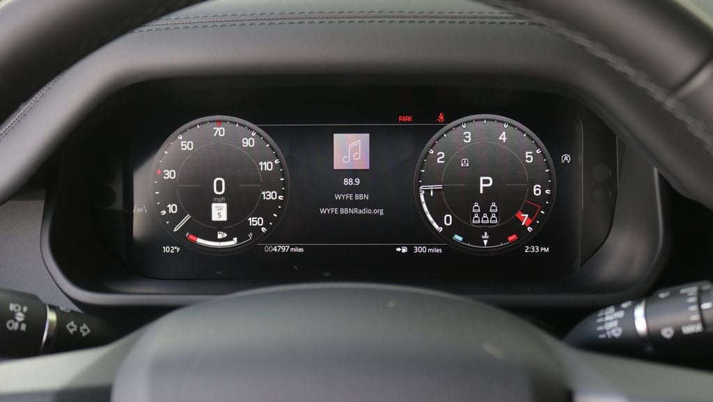 2025 Land Rover Defender 130 X-Dynamic SE
