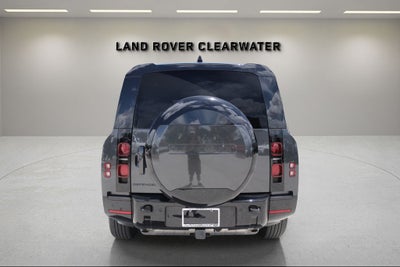 2025 Land Rover Defender 130 X-Dynamic SE