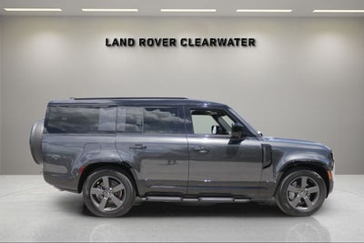 2025 Land Rover Defender 130 X-Dynamic SE