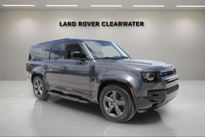 2025 Land Rover Defender 130 X-Dynamic SE