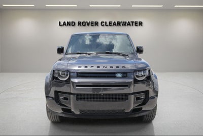 2025 Land Rover Defender 130 X-Dynamic SE