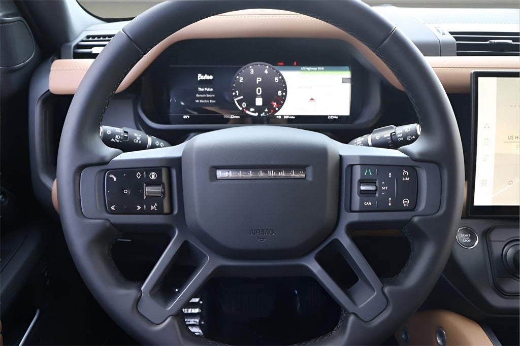 2026 Land Rover Defender 130 X-Dynamic SE